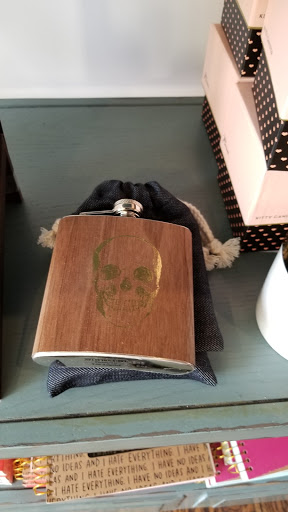 Boutique «The Brass Owl», reviews and photos, 36-19 Ditmars Blvd, Queens, NY 11105, USA