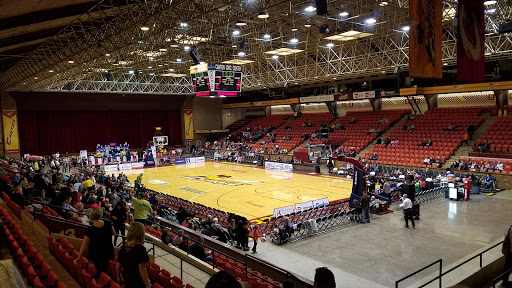 Civic Center «Canton Memorial Civic Center», reviews and photos, 1101 Market Ave N, Canton, OH 44702, USA