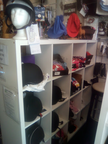 Roni's Ponies Saddlery - Sporting goods store