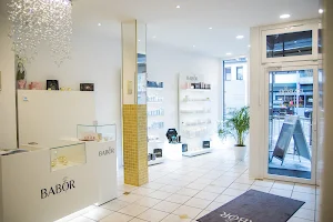 Medical Beauty Cosmetic Institute image