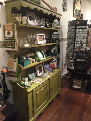 Irish Goods Store «Lucky Ewe Irish Goods», reviews and photos, 2371 Whitney Ave, Hamden, CT 06518, USA