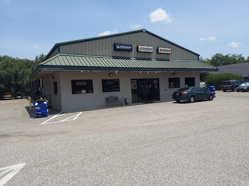 Tire Shop «Hancock Tire & Auto», reviews and photos, 10922 Bloomingdale Ave, Riverview, FL 33578, USA