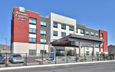 Holiday Inn Express & Suites Albuquerque East, an IHG Hotel image