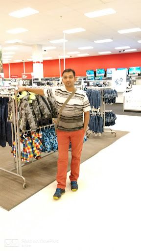 Shopping Mall «University Square», reviews and photos, 14060 Cedar Rd, Cleveland, OH 44118, USA