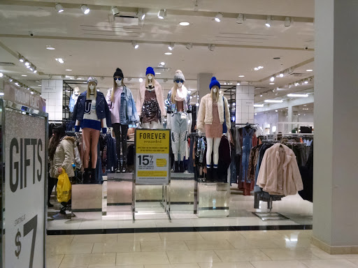 Clothing Store «Forever 21», reviews and photos, 5 Woodfield Mall, Schaumburg, IL 60173, USA