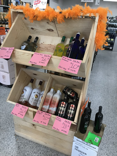 Liquor Store «Montgomery County Liquor & Wine - Cloverly», reviews and photos, 723 Cloverly St, Silver Spring, MD 20905, USA