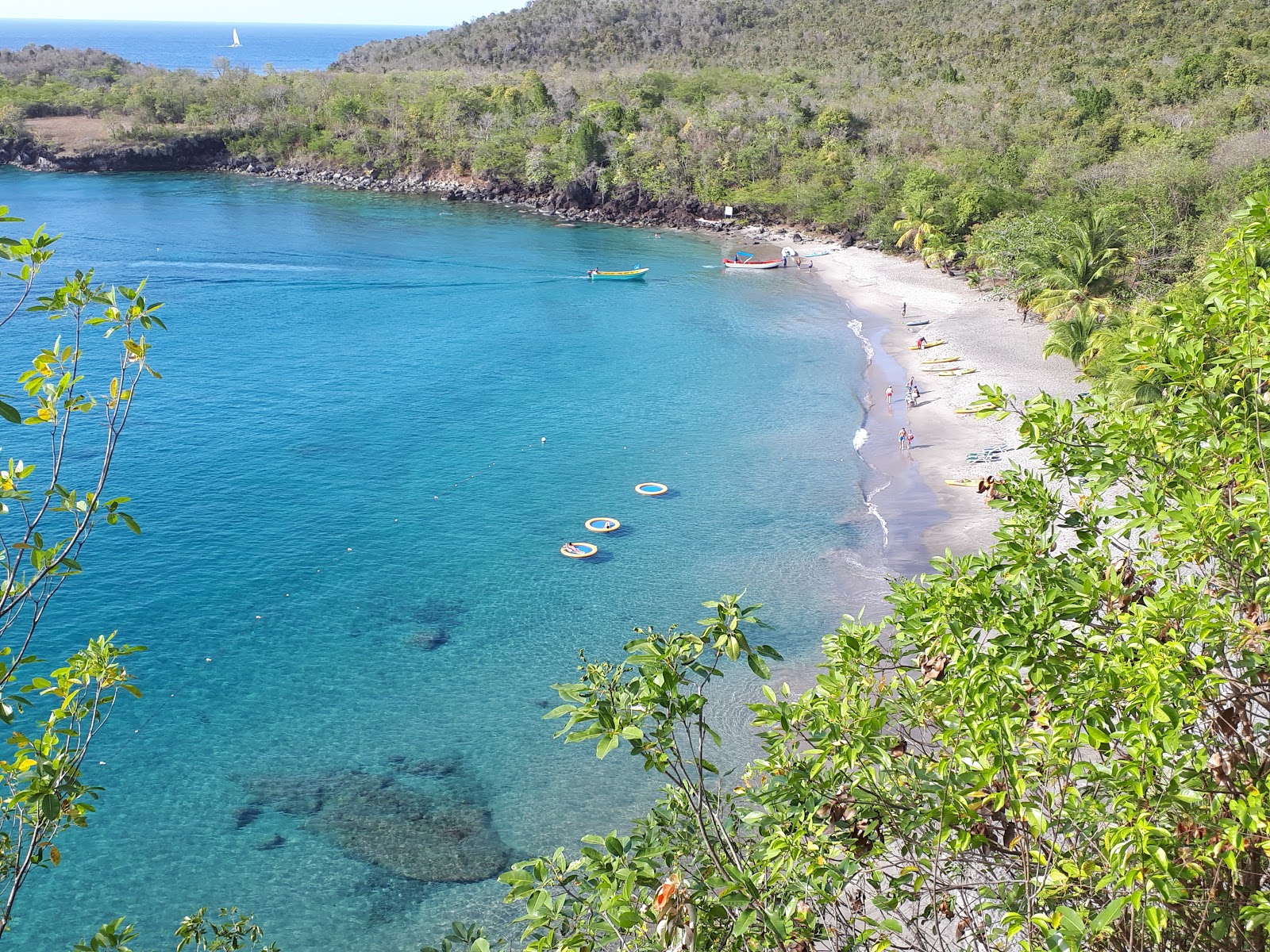 Photo of Anse Cochon beach and the settlement