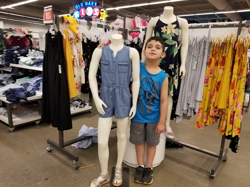 Clothing Store «Old Navy», reviews and photos, 1470 Palisades Center Dr, West Nyack, NY 10994, USA