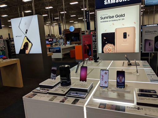 Electronics Store «Best Buy», reviews and photos, 5153 Elmore Avenue, Davenport, IA 52807, USA