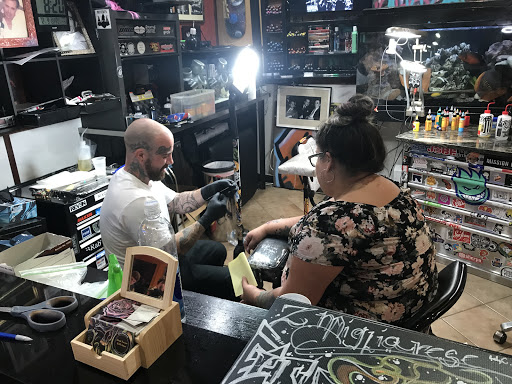 Body Piercing Shop «Blue Horse Shoe Tattoo and Piercing», reviews and photos, 3513 Virginia Beach Blvd, Virginia Beach, VA 23452, USA