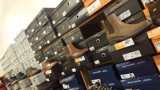 Shoe Store «Rack Room Shoes», reviews and photos, 2833 Market Center Dr, Rockwall, TX 75032, USA