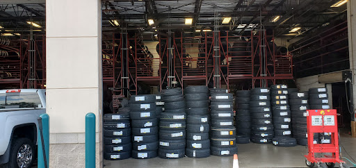 Tire Shop «Discount Tire Store - Lakeland, FL», reviews and photos, 6975 US Hwy 98 N, Lakeland, FL 33809, USA