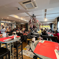 Atmosphère du Restaurant Le Bistro du Clos à Le Rouret - n°16