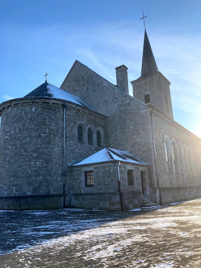 Église Saints-Pierre et Paul à Thy-le-Château