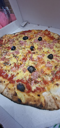 Plats et boissons du Pizzeria PIZZA JANY chez Jéjé à La Ciotat - n°7