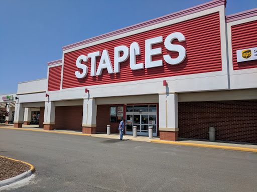 Office Supply Store «Staples», reviews and photos, 84 Southgate Square, Colonial Heights, VA 23834, USA