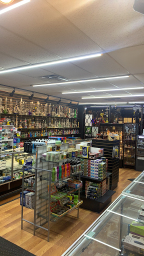 Tobacco Shop «Smoke Shop», reviews and photos, 4954 Dempster St, Skokie, IL 60077, USA