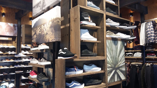 Shoe Store «Vans», reviews and photos, 400 Broadway, Santa Monica, CA 90401, USA