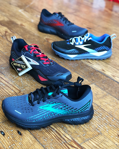 Shoe Store «Movin Shoes», reviews and photos, 528 S Park St, Madison, WI 53715, USA