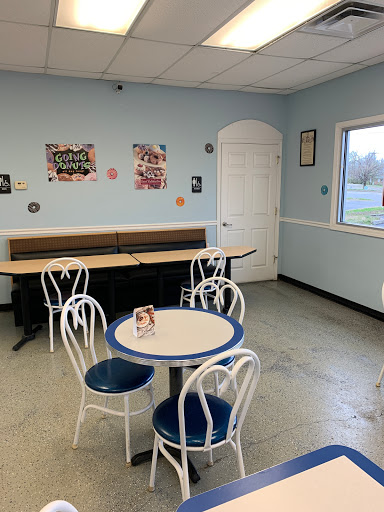 Donut Shop «Amazin Glazin Donuts», reviews and photos, 515 N Mulberry St, Elizabethtown, KY 42701, USA