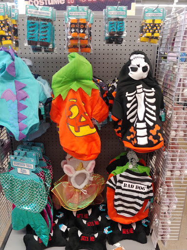 Variety Store «Five Below», reviews and photos, 4088 William Penn Hwy, Monroeville, PA 15146, USA