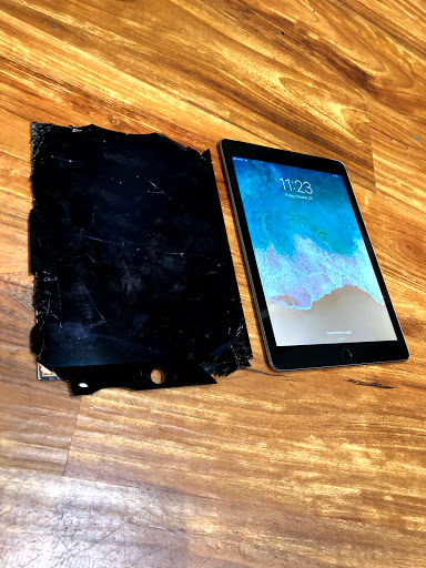 Cell Phone Store «Cellfone MD Cell phone repair», reviews and photos, 7708 W Belmont Ave, Chicago, IL 60634, USA