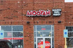 MOOYAH Burgers, Fries & Shakes image