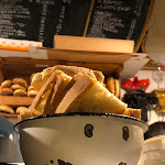 Photo n°6 de l'avis de Roberta.o fait le 07/01/2023 à 17:35 sur le  Prosciutteria Cantina dei Papi - Trevi à Rome