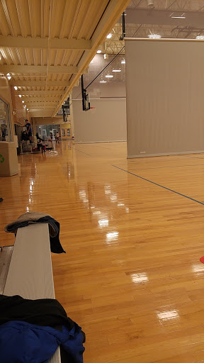 Recreation Center «Fountain View Recreation Center», reviews and photos, 910 N Gary Ave, Carol Stream, IL 60188, USA