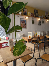 Atmosphère du Restaurant brunch TINTO ALL DAY - Café cantine à Anglet - n°6