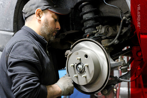 Auto Repair Shop «Velasquez Complete Auto Care», reviews and photos, 125 S Green Bay Rd, Waukegan, IL 60085, USA