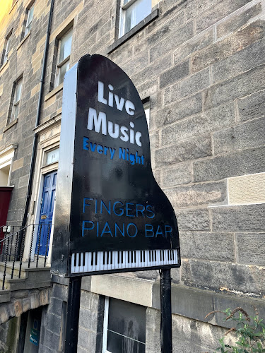 Fingers Piano Bar - Pub