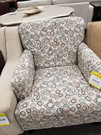 Furniture Rental Service «CORT Furniture Rental & Clearance Center», reviews and photos, 161 S Gary Ave, Carol Stream, IL 60188, USA