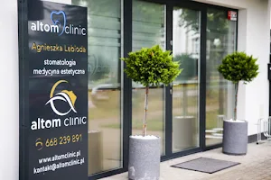 Altom Clinic image