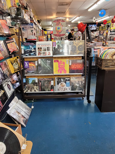 Music Store «Kilgor Trouts», reviews and photos, 706 8th Ave N, Myrtle Beach, SC 29577, USA