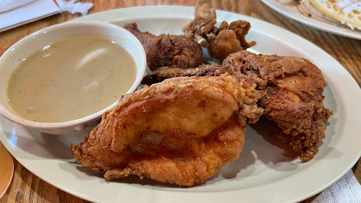 Chicken wings restaurant Long Beach