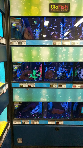 Pet Supply Store «Petco Animal Supplies», reviews and photos, 6181 Old Dobbin Ln #800, Columbia, MD 21045, USA