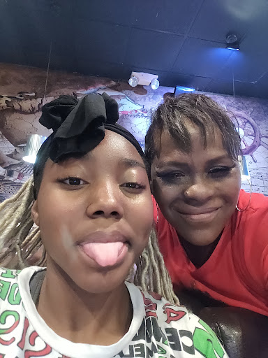 Shopping Mall «Penn Station Shopping Center», reviews and photos, 5600 Silver Hill Rd, District Heights, MD 20747, USA