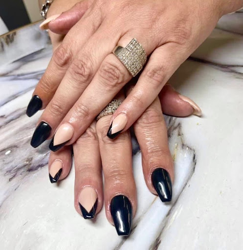 Beauty Salon «Hair Benders Salon», reviews and photos, 2617 E Center St, Kingsport, TN 37664, USA