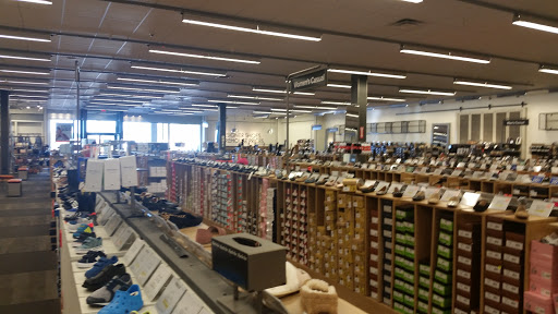 Shoe Store «DSW Designer Shoe Warehouse», reviews and photos, 7291 Mentor Ave, Mentor, OH 44060, USA