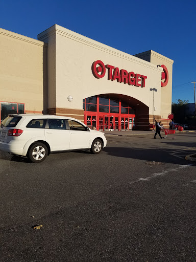 Department Store «Target», reviews and photos, 100 Willow St, Farmingdale, NY 11735, USA