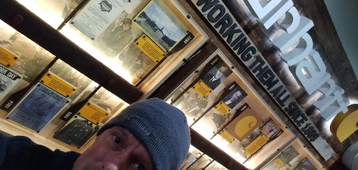 Clothing Store «Carhartt», reviews and photos, 5800 Cass Ave, Detroit, MI 48202, USA