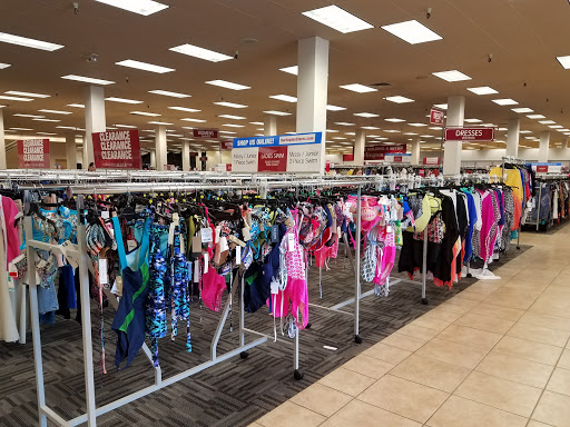 Clothing Store «Burlington Coat Factory», reviews and photos, 833 Lancaster Dr NE, Salem, OR 97301, USA
