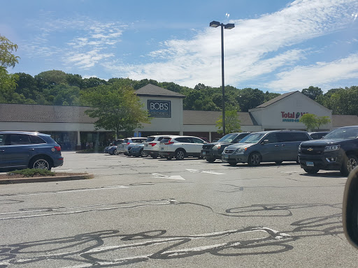 Shopping Mall «Main Avenue Shopping Plaza», reviews and photos, 380 Main Ave, Norwalk, CT 06851, USA