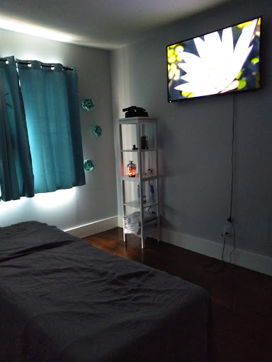 Shoe Store «Pedicure & Shoes 2 Go», reviews and photos, 243 W Congress St #102, Detroit, MI 48226, USA