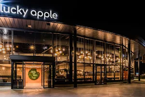 Restaurant Lucky Apple image