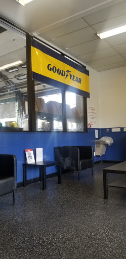 Auto Parts Store «Pep Boys Auto Parts & Service», reviews and photos, 505 E Foothill Blvd, Rialto, CA 92376, USA