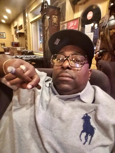 Cigar Shop «Slow Burns Cigar Shoppe & Smoking Lounge», reviews and photos, 701 Frederick Rd, Catonsville, MD 21228, USA