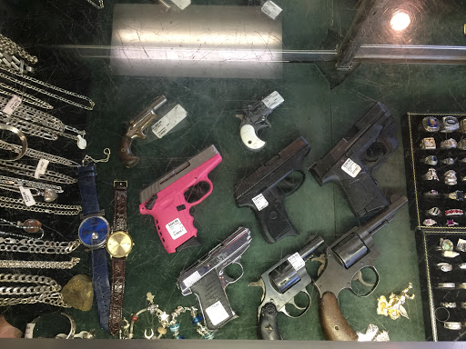 Pawn Shop «Riverside Pawn & Jewelry», reviews and photos, 700 China St # 100, Vicksburg, MS 39183, USA