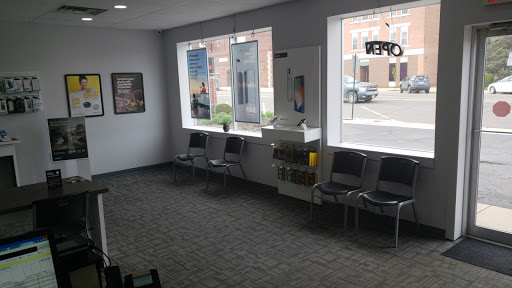 Cell Phone Store «GoWireless Verizon Authorized Retailer», reviews and photos, 168 E Main St, Ravenna, OH 44266, USA
